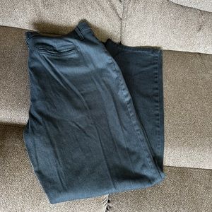 Women’s Lee Relaxed Fit dress pants. Size 14 Short.